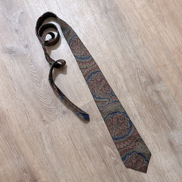 PIERRE CARDIN | Paisley Patterned Silk Tie - Picture 1 of 4